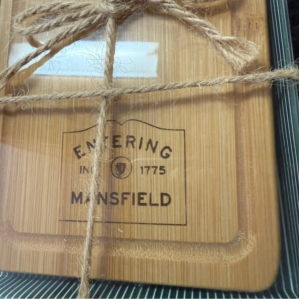 “Entering Mansfield” Cheese Board Set with Knives